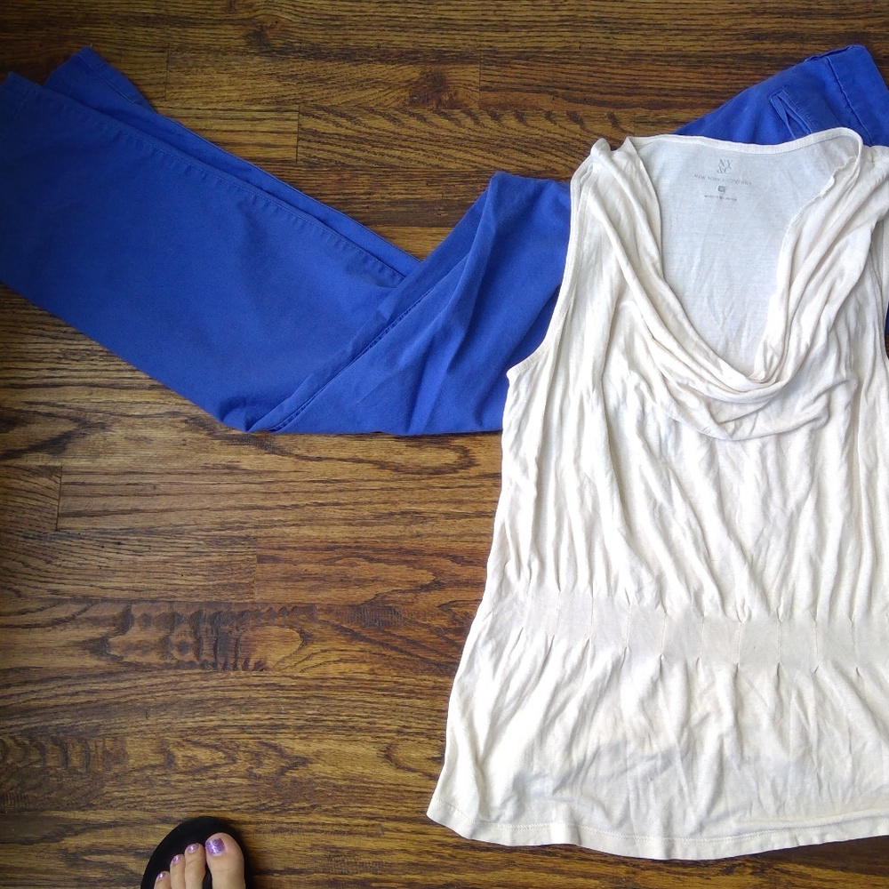 New York & Co. Off white tank top Size M- Flowy